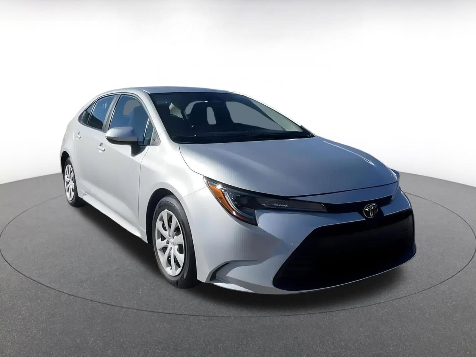 Thumbnail: 2025 Toyota Corolla - 2