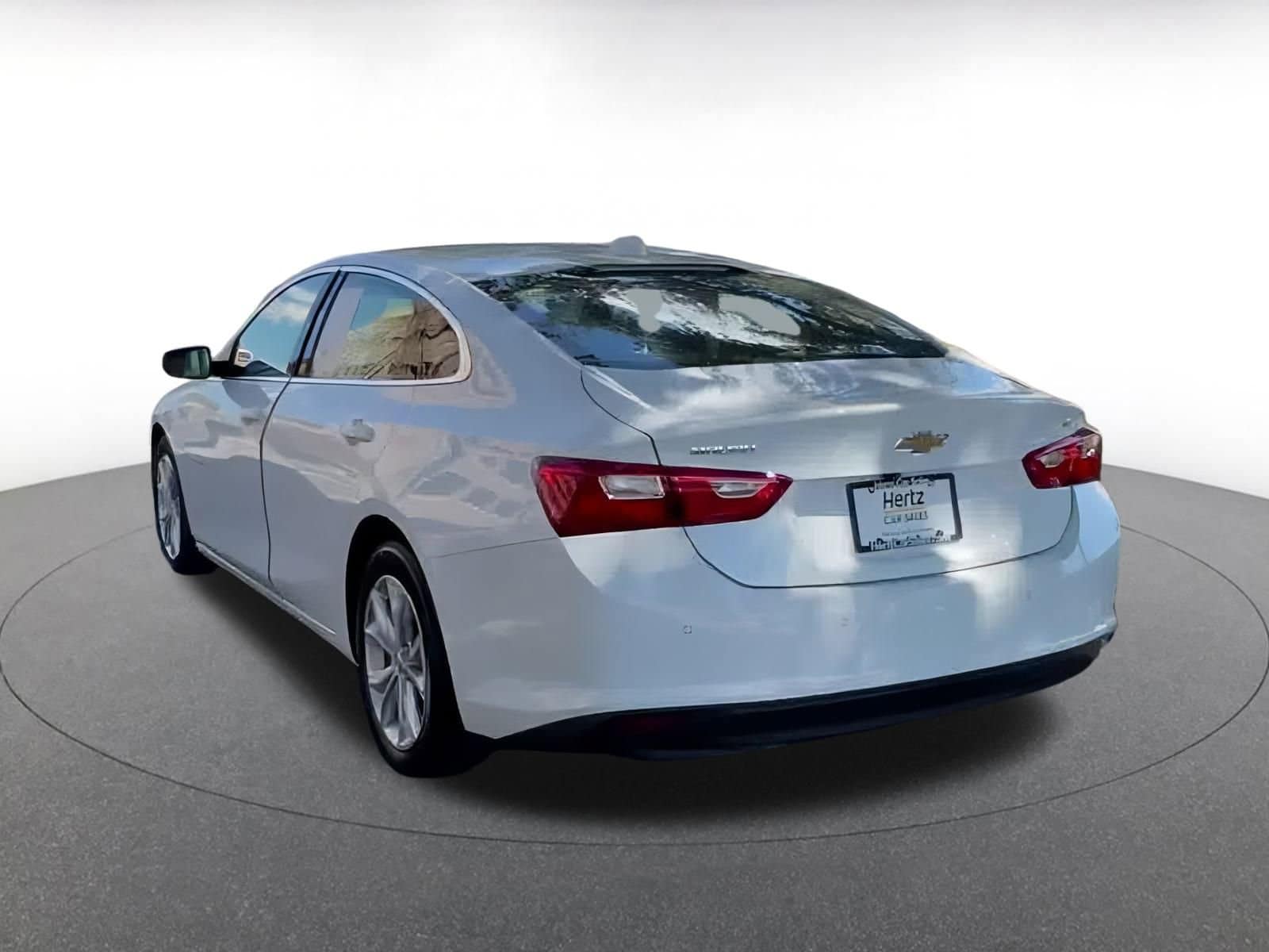 Thumbnail: 2024 Chevrolet Malibu - 11