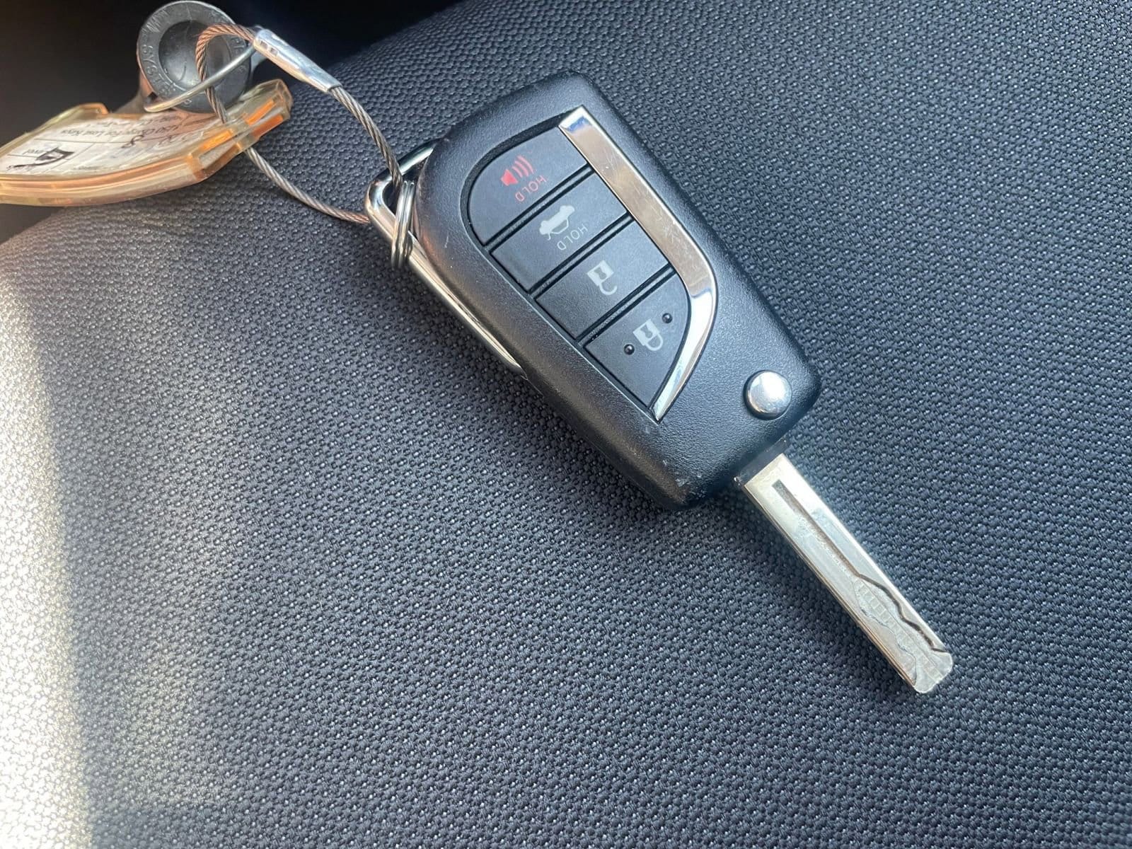 Thumbnail: 2025 Toyota Corolla - 18