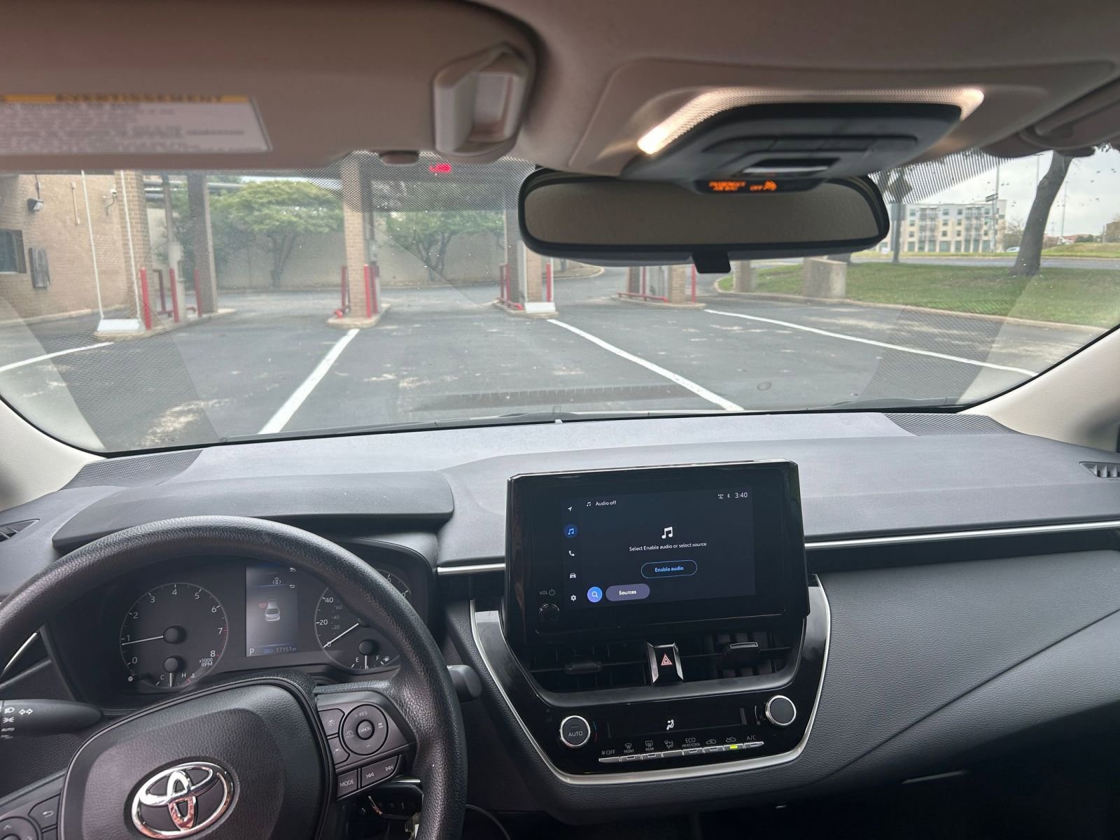 Thumbnail: 2025 Toyota Corolla - 31