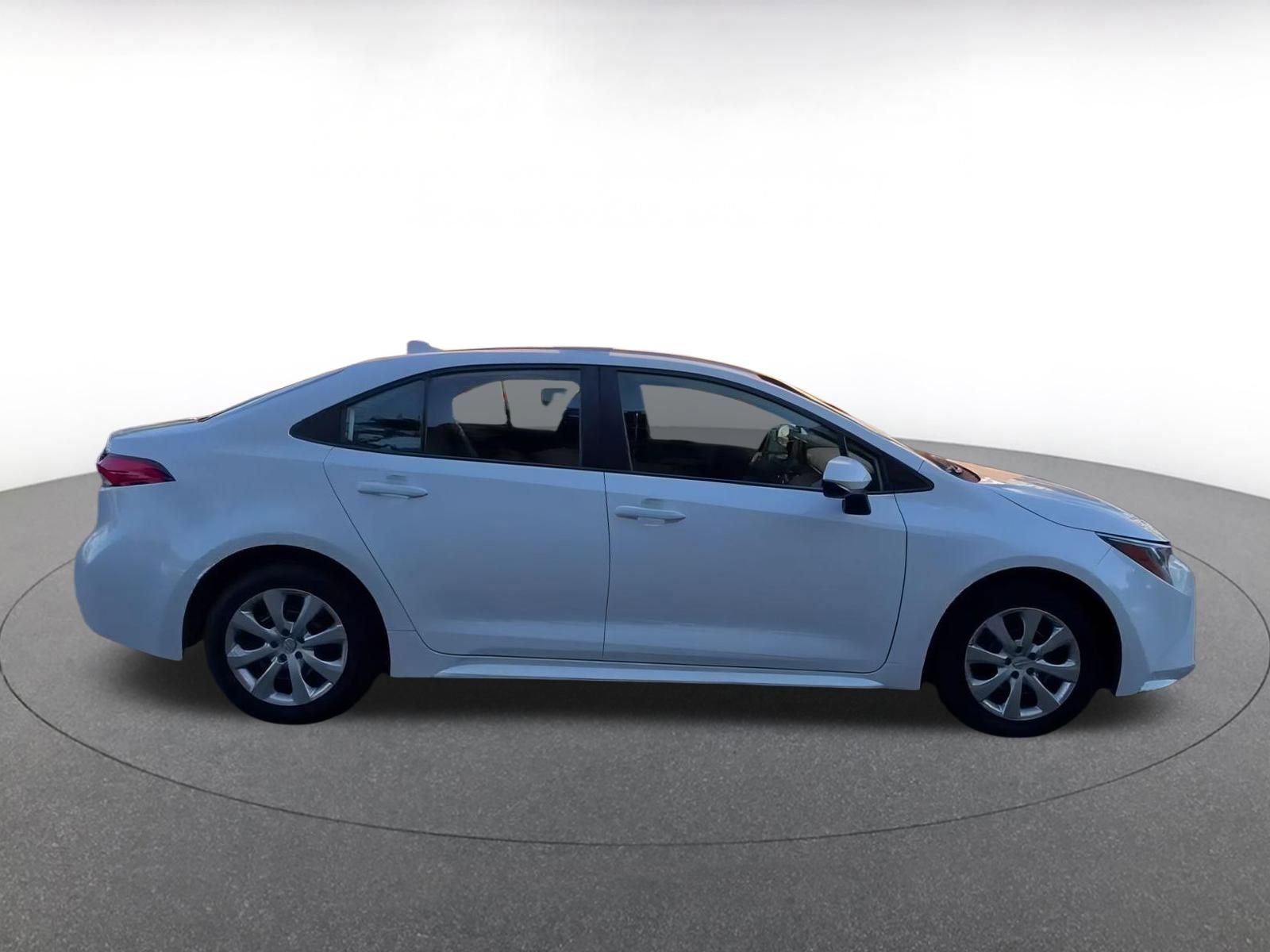 Thumbnail: 2025 Toyota Corolla - 16