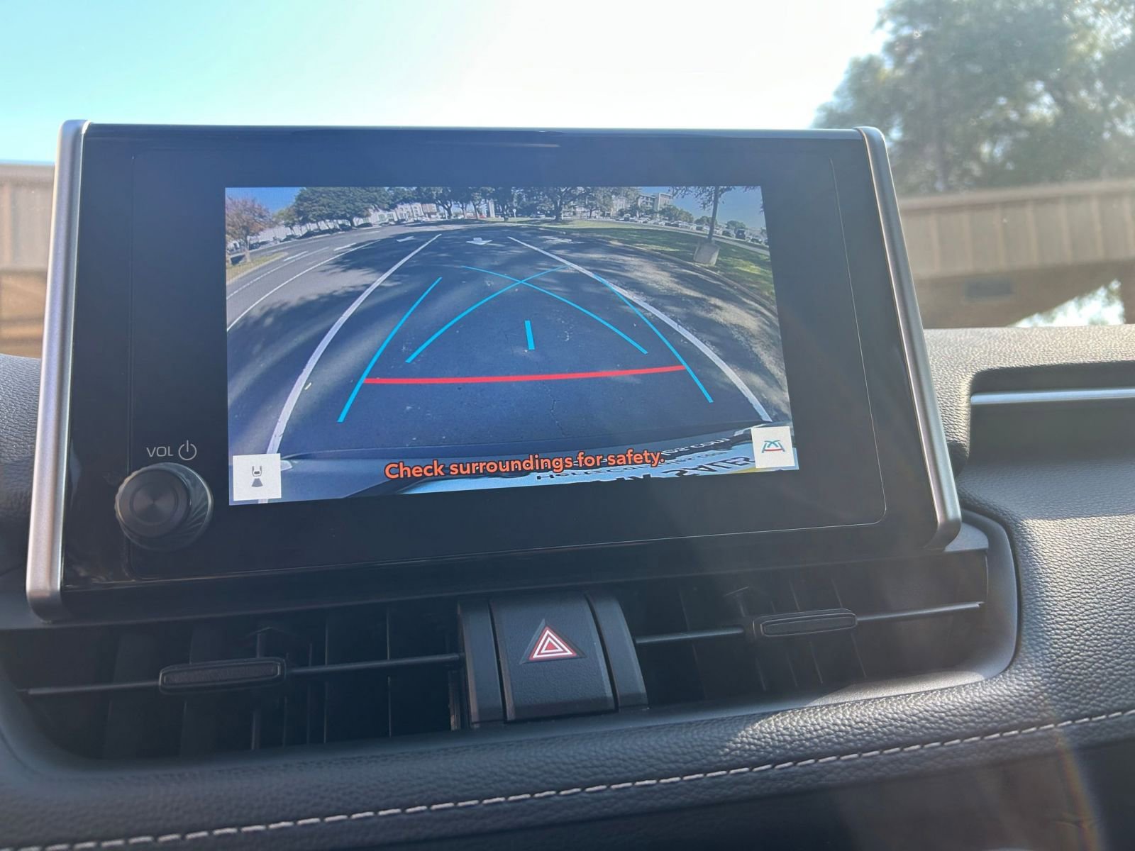 Thumbnail: 2025 Toyota RAV4 - 17