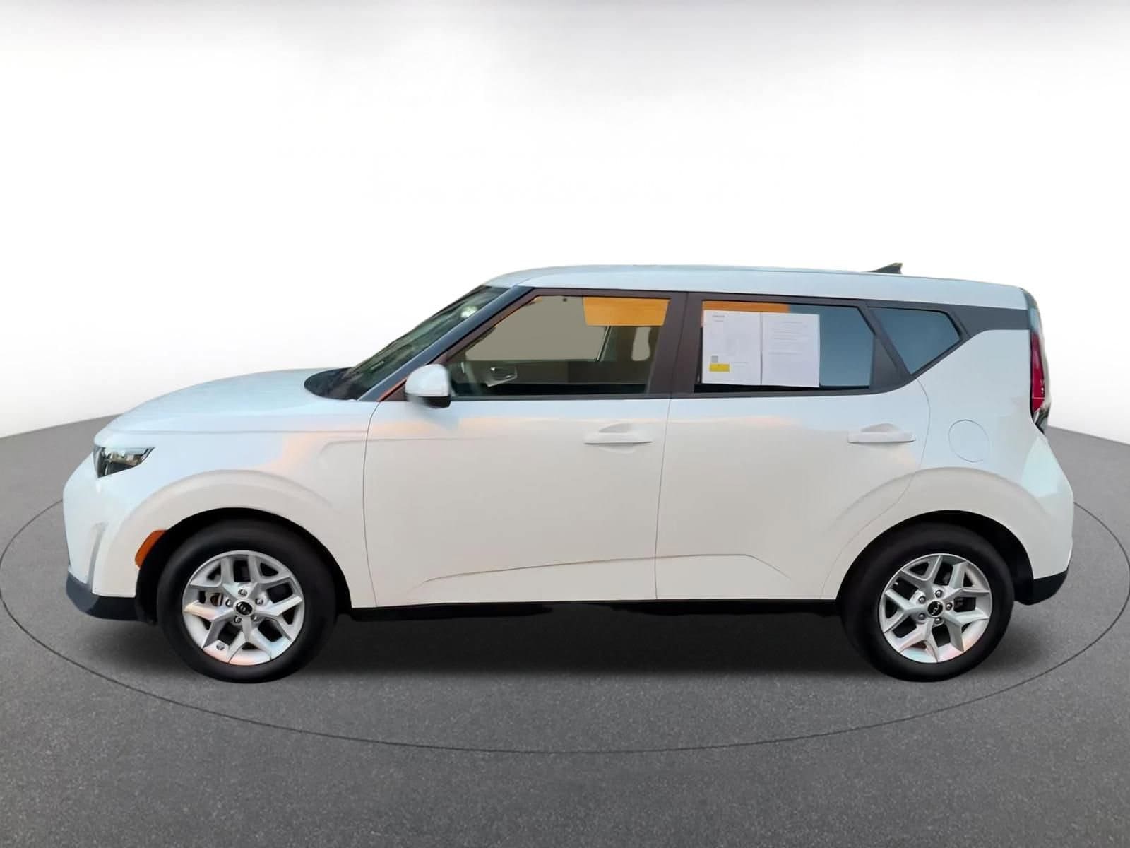 Thumbnail: 2025 Kia Soul - 8