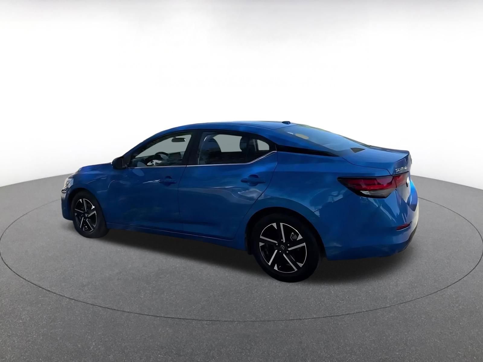 Thumbnail: 2025 Nissan Sentra - 10