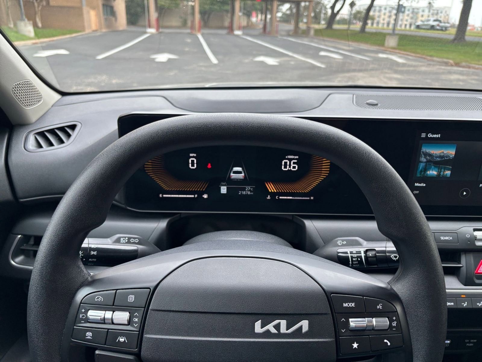 Thumbnail: 2025 Kia K4 - 28