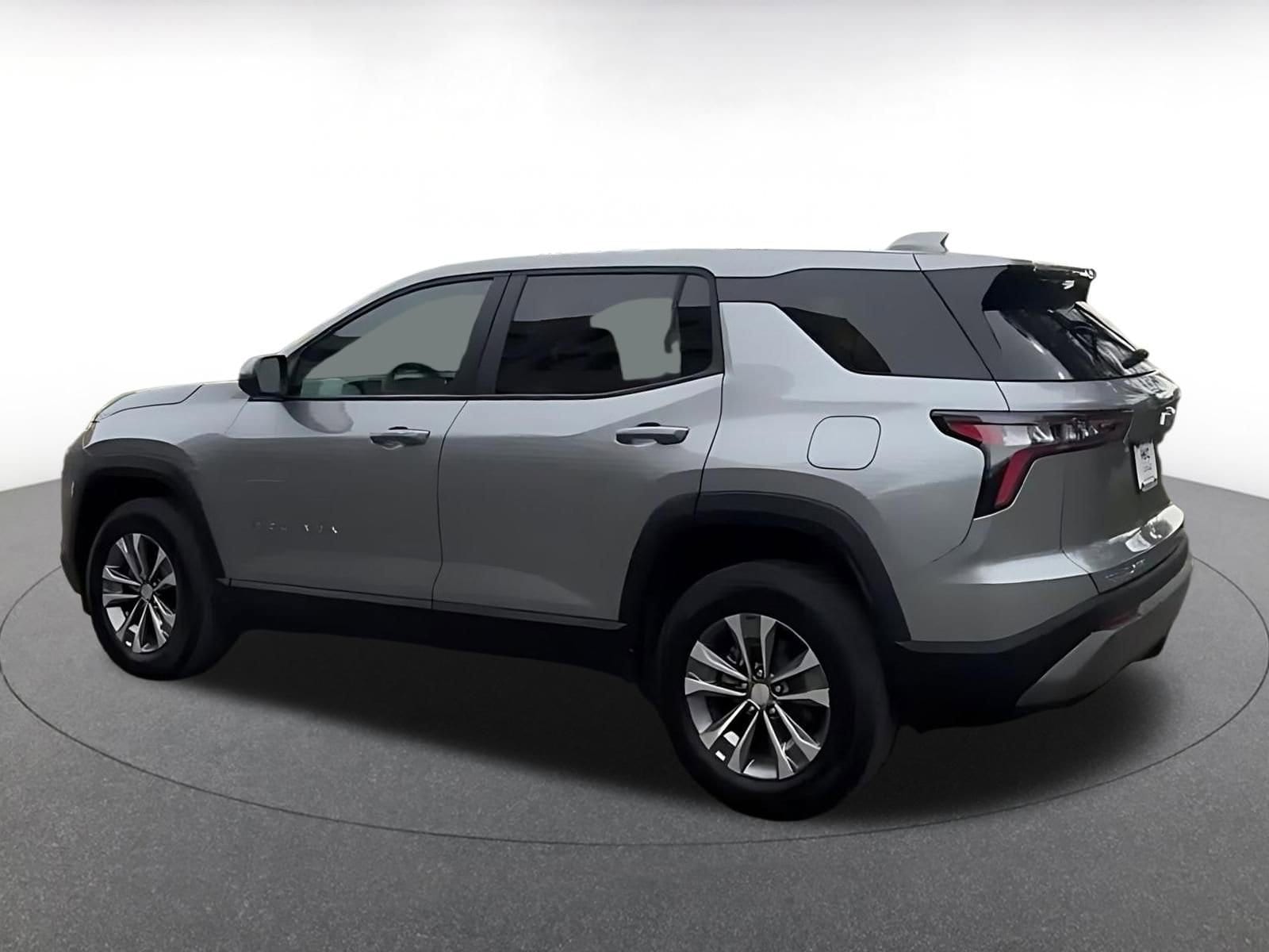 Thumbnail: 2025 Chevrolet Equinox - 10