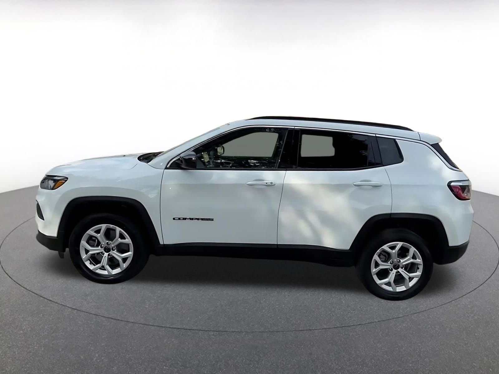 Thumbnail: 2025 Jeep Compass - 8