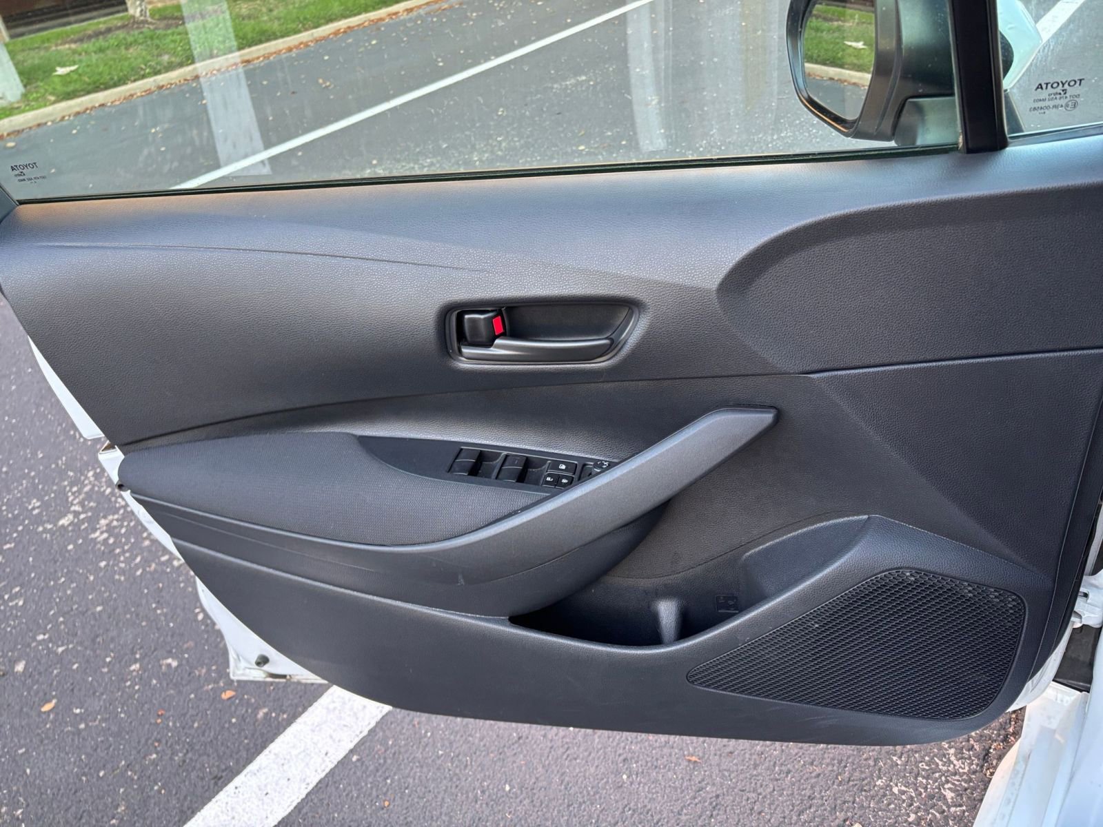 Thumbnail: 2025 Toyota Corolla - 20