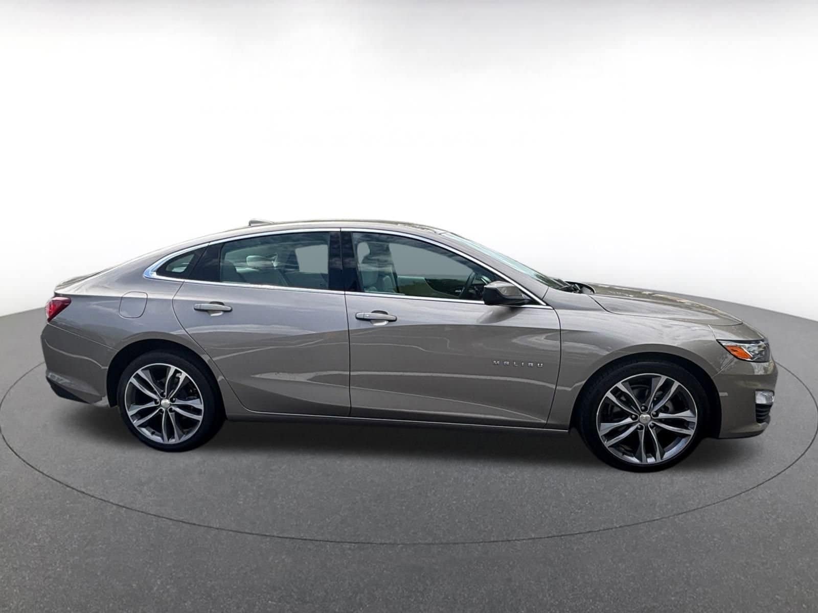 Thumbnail: 2024 Chevrolet Malibu - 15
