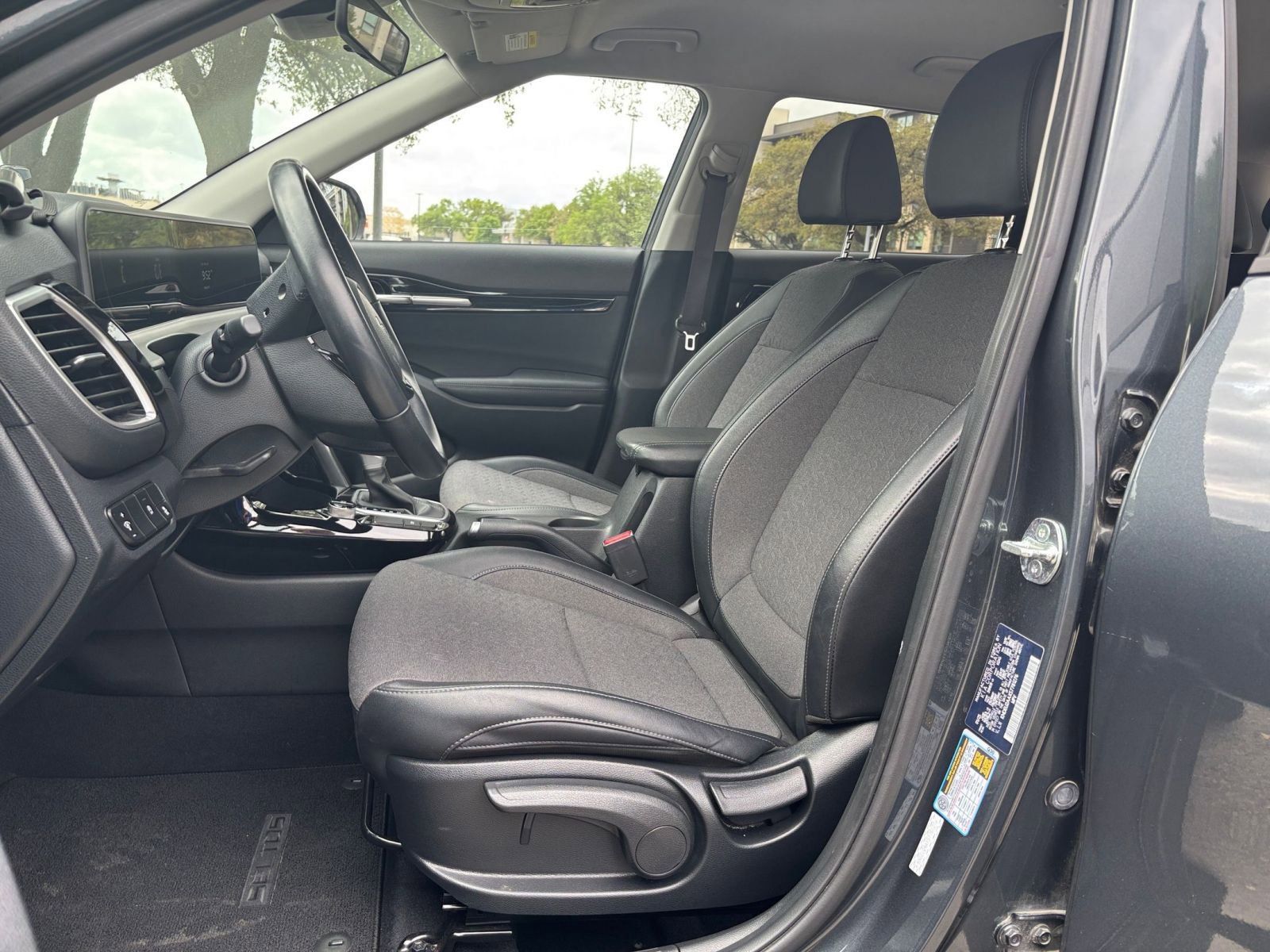 Thumbnail: 2025 Kia Seltos - 23