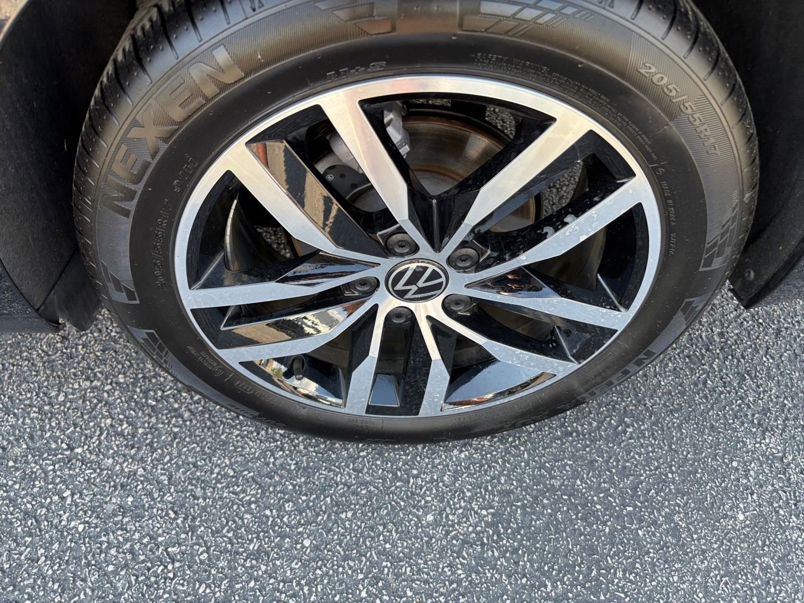 Thumbnail: 2025 Volkswagen Jetta - 28