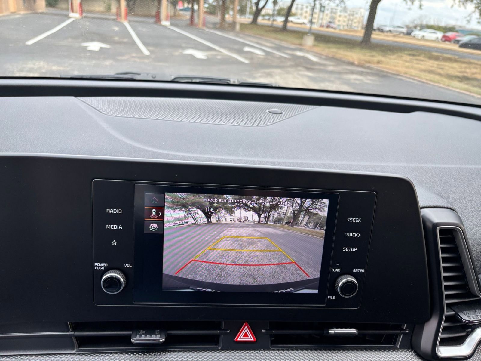 Thumbnail: 2025 Kia Sportage - 17