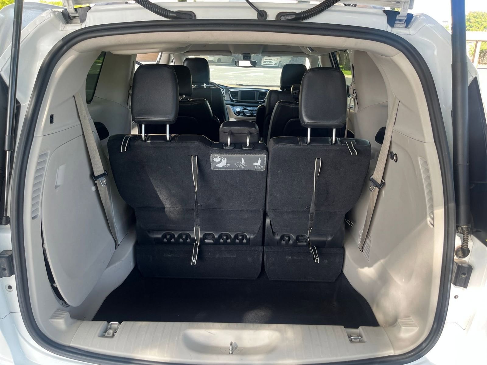 Thumbnail: 2020 Chrysler Pacifica - 25