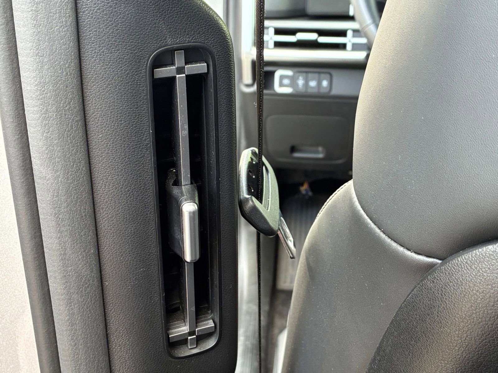 Thumbnail: 2025 Hyundai Santa Fe - 26