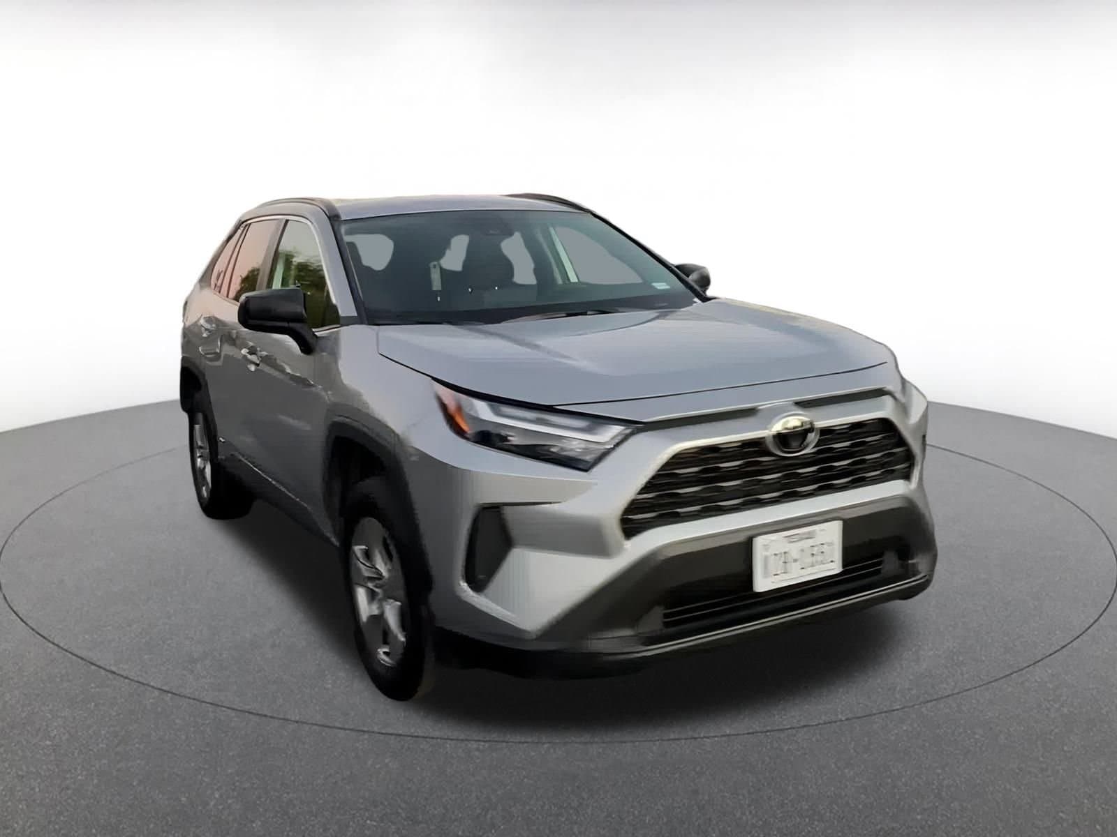 Thumbnail: 2025 Toyota RAV4 - 3