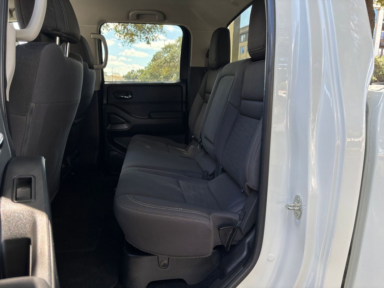 Thumbnail: 2024 Nissan Frontier - 20