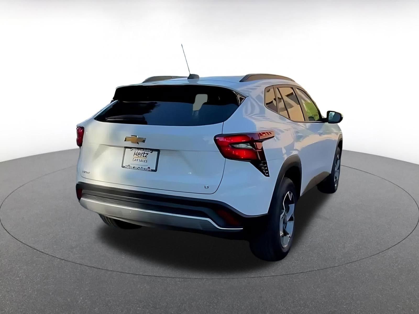 Thumbnail: 2025 Chevrolet Trax - 12