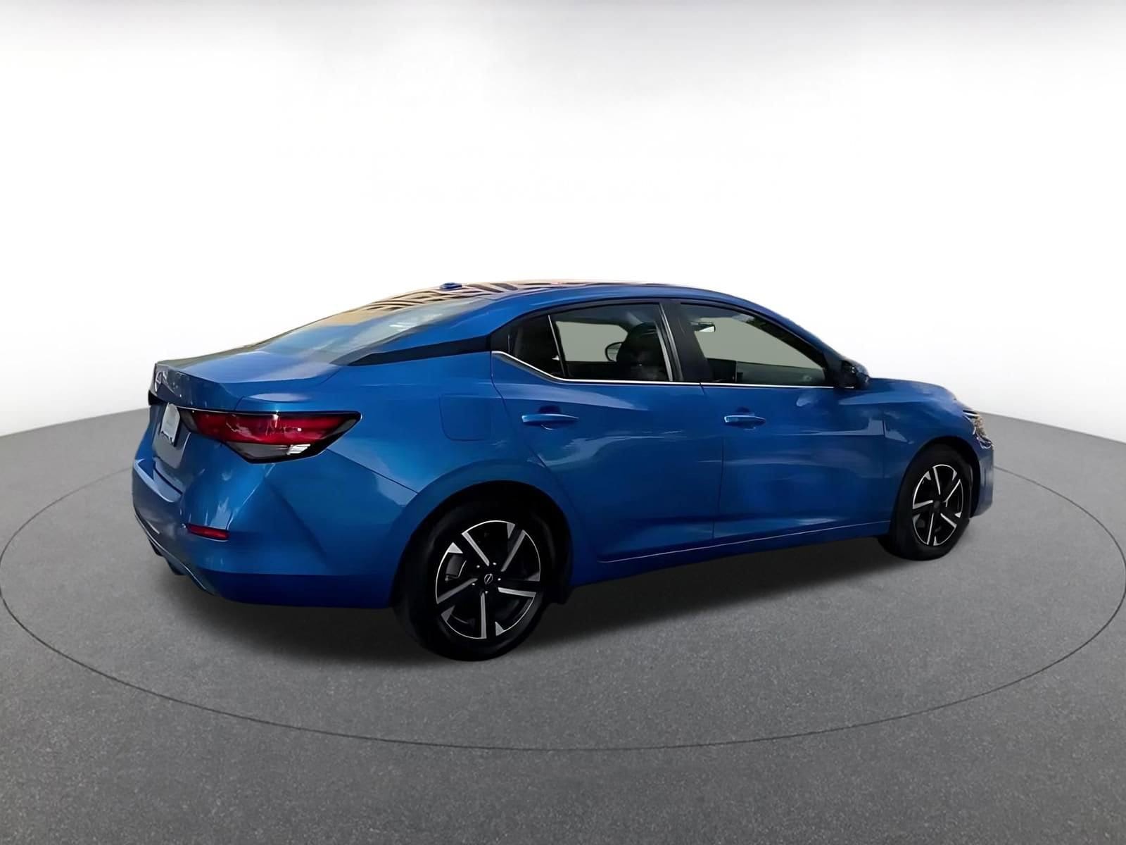 Thumbnail: 2025 Nissan Sentra - 15