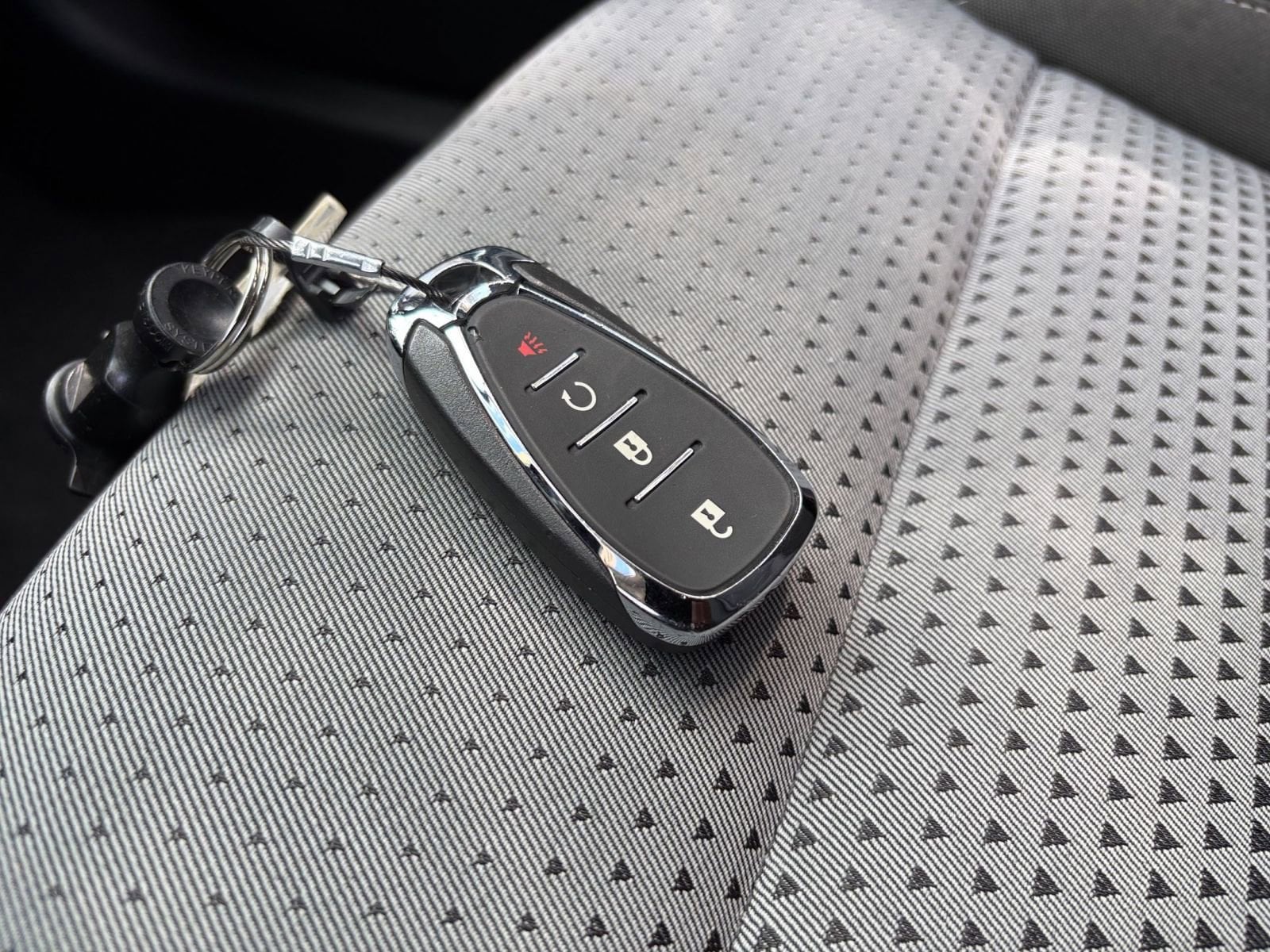 Thumbnail: 2025 Chevrolet Trax - 18