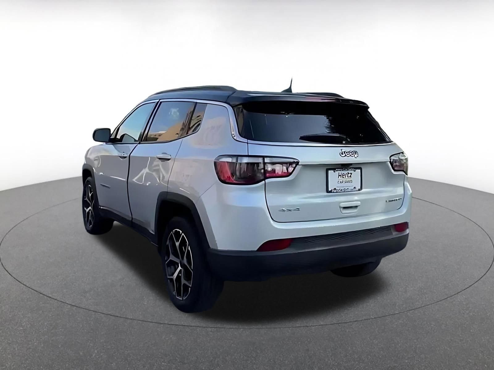 Thumbnail: 2025 Jeep Compass - 11