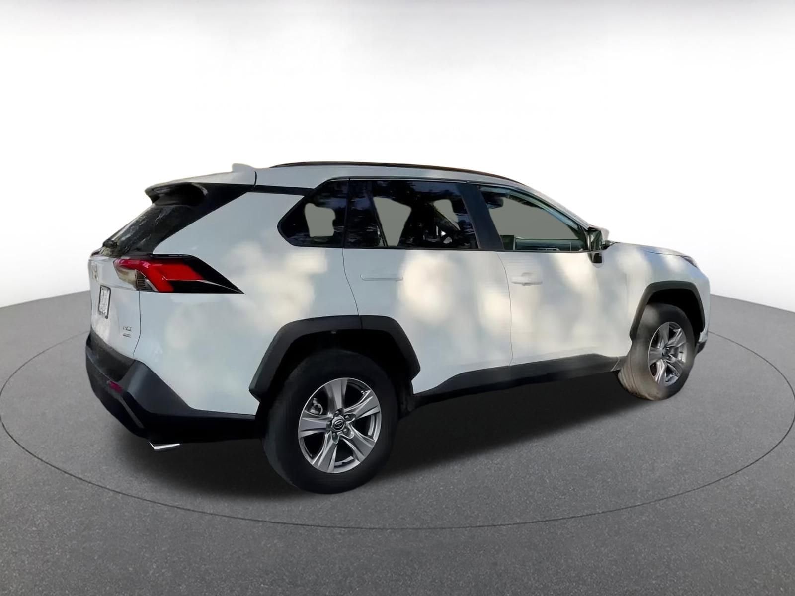 Thumbnail: 2025 Toyota RAV4 - 15