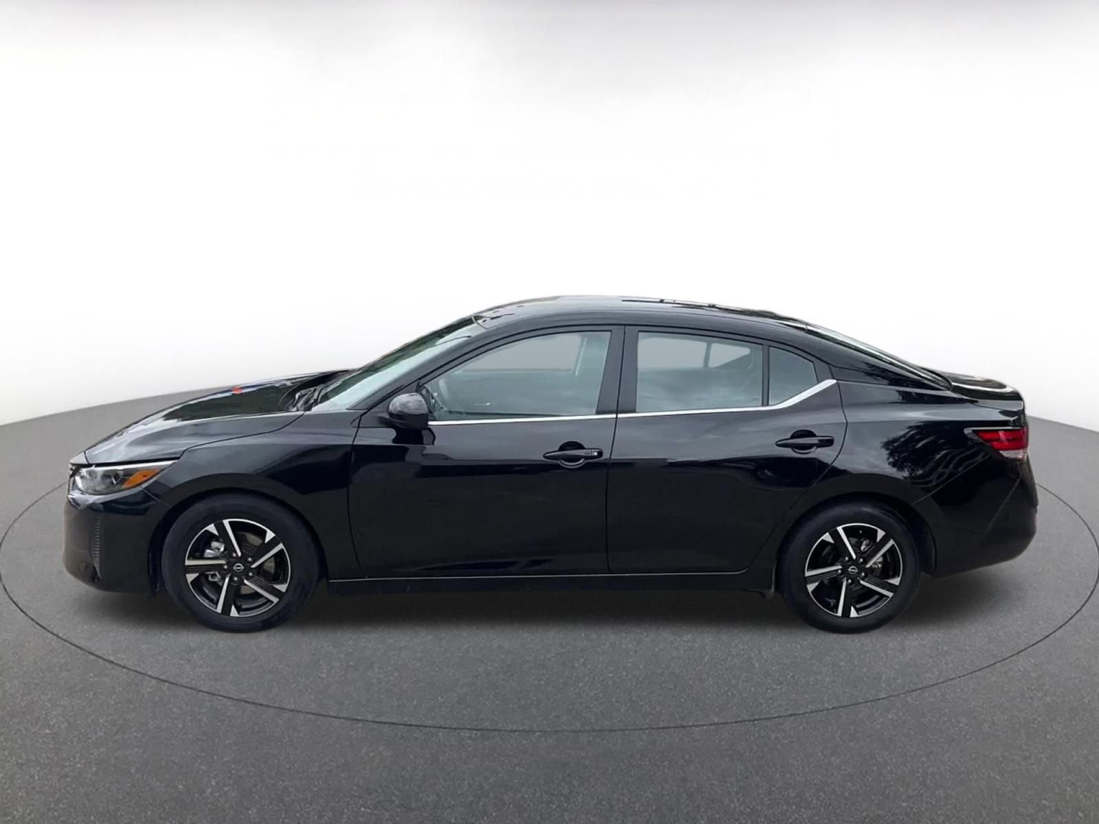 Thumbnail: 2025 Nissan Sentra - 8