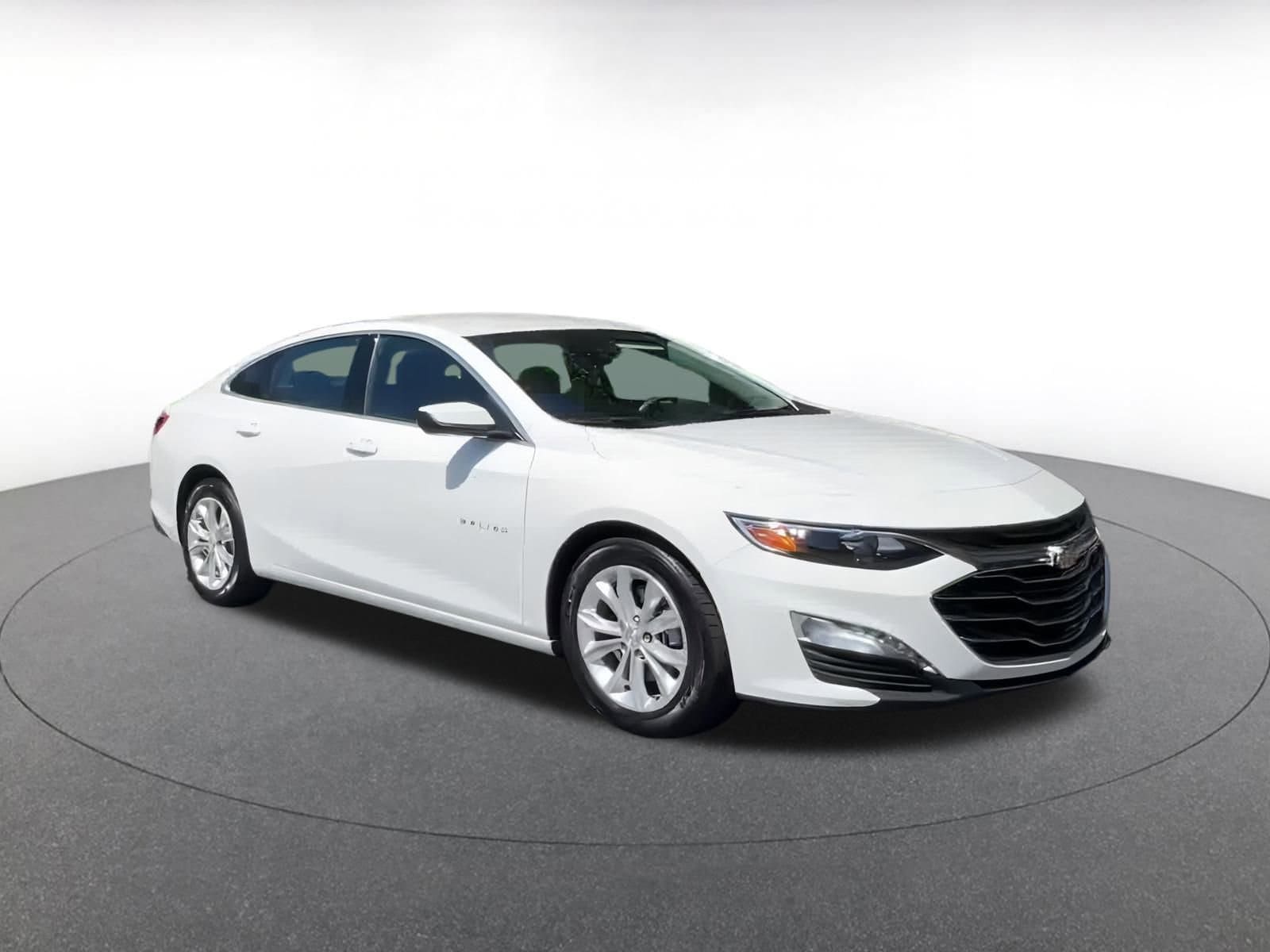 Thumbnail: 2024 Chevrolet Malibu - 2