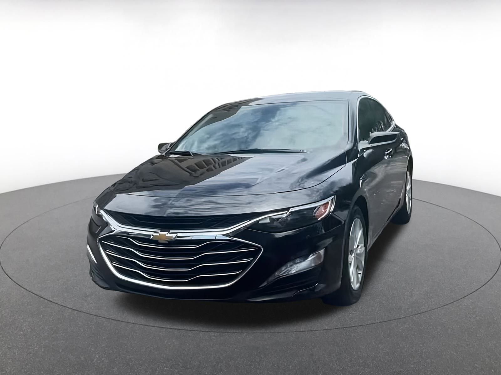 Thumbnail: 2024 Chevrolet Malibu - 5