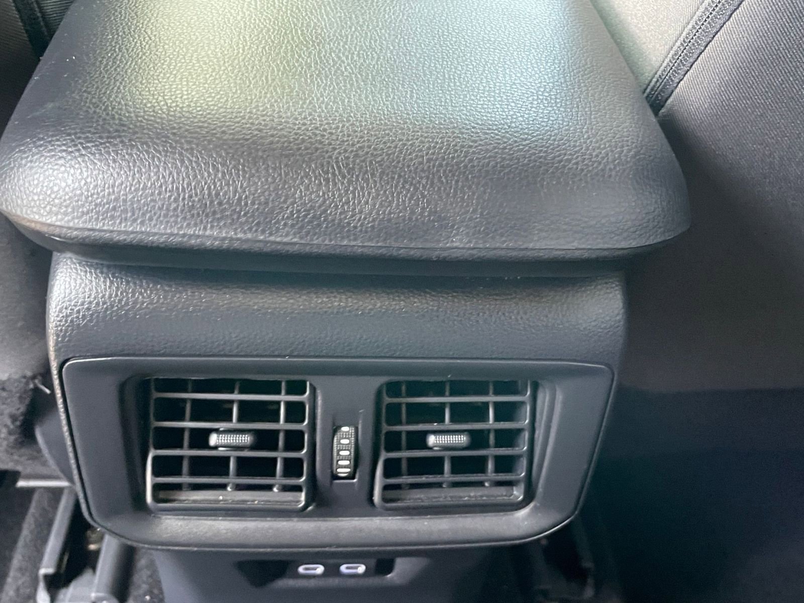 Thumbnail: 2025 Toyota RAV4 - 23