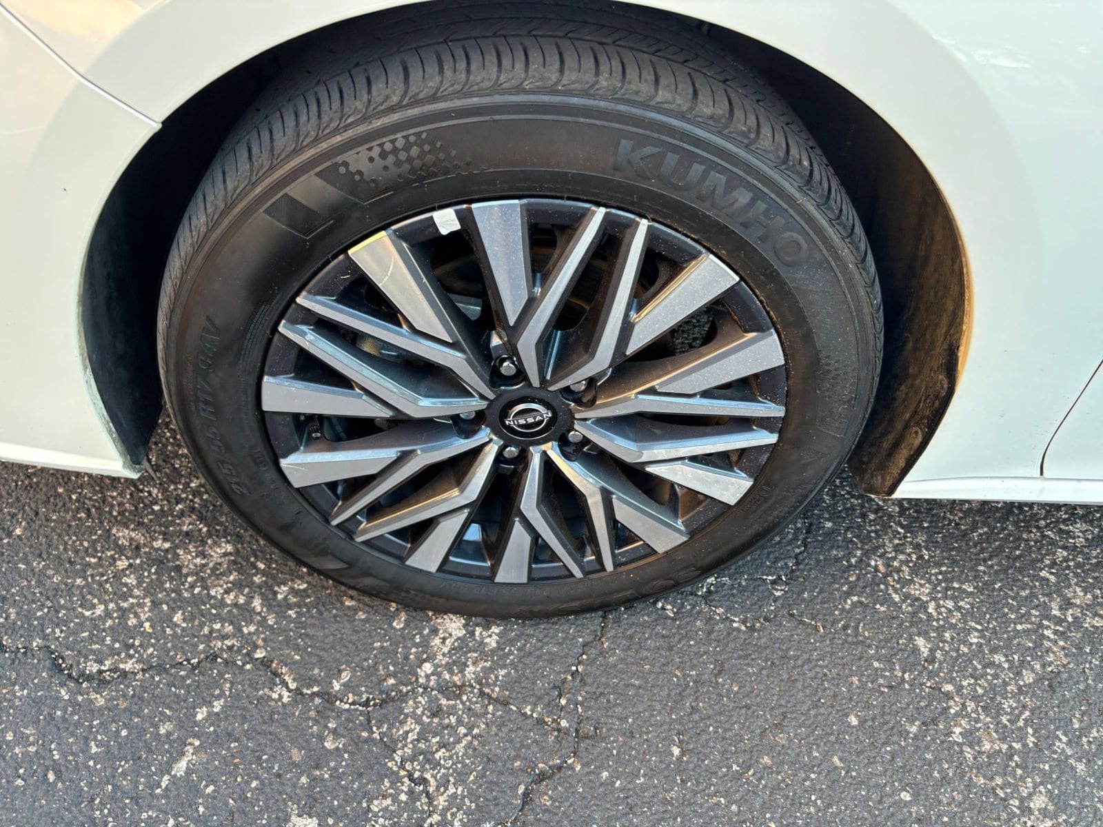 Thumbnail: 2025 Nissan Altima - 25