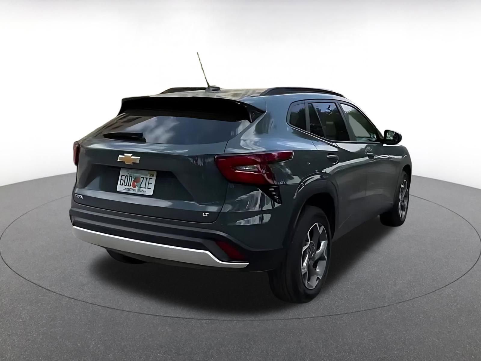 Thumbnail: 2025 Chevrolet Trax - 12