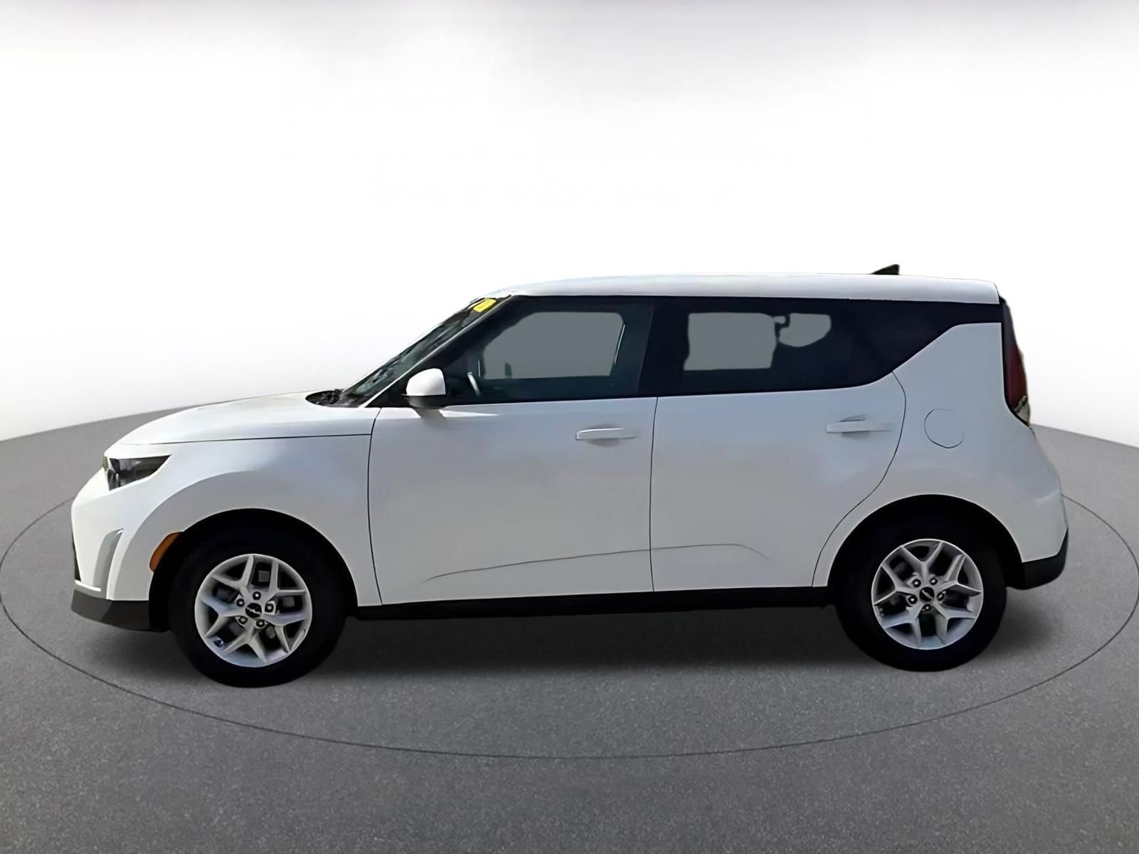 Thumbnail: 2025 Kia Soul - 8