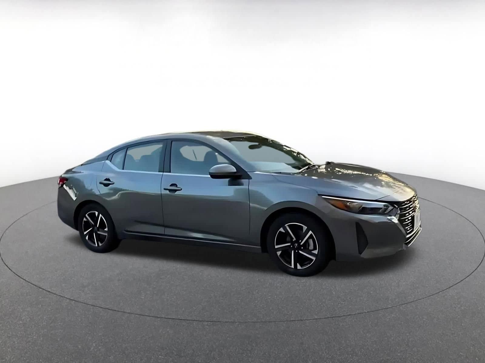 Thumbnail: 2025 Nissan Sentra - 2