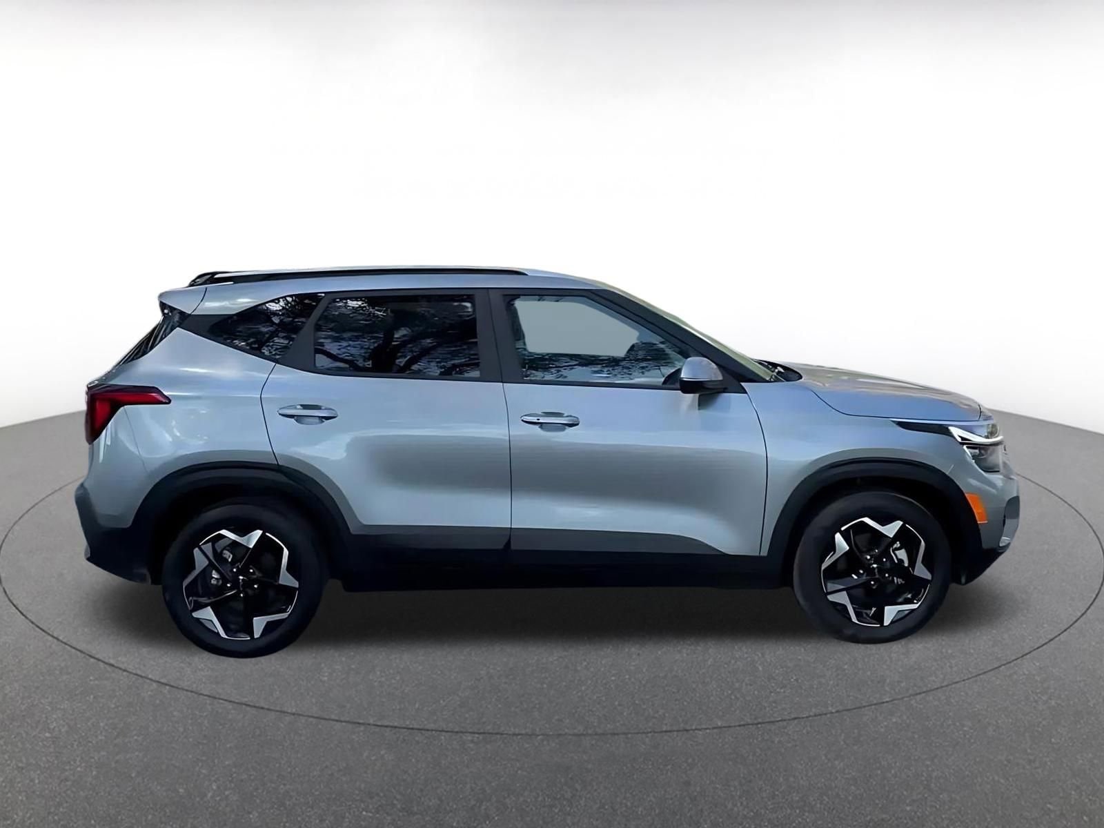 Thumbnail: 2025 Kia Seltos - 16