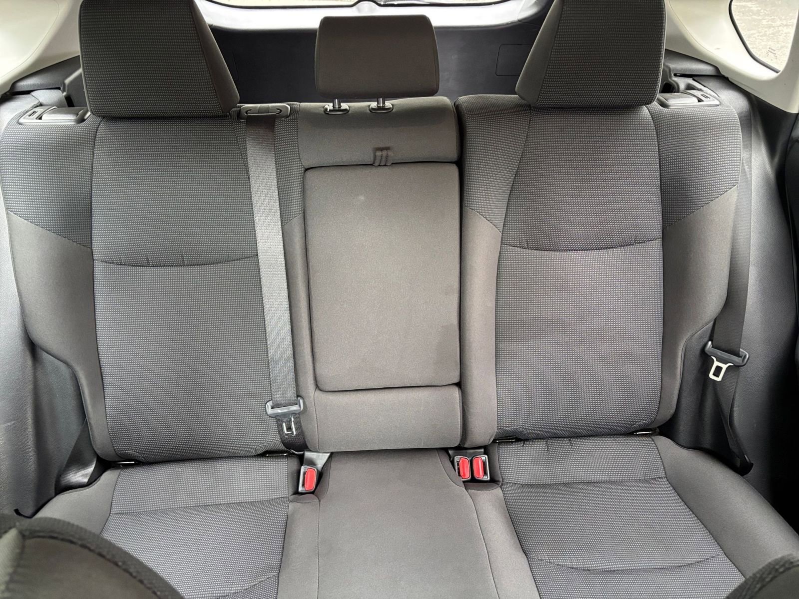 Thumbnail: 2025 Toyota RAV4 - 33