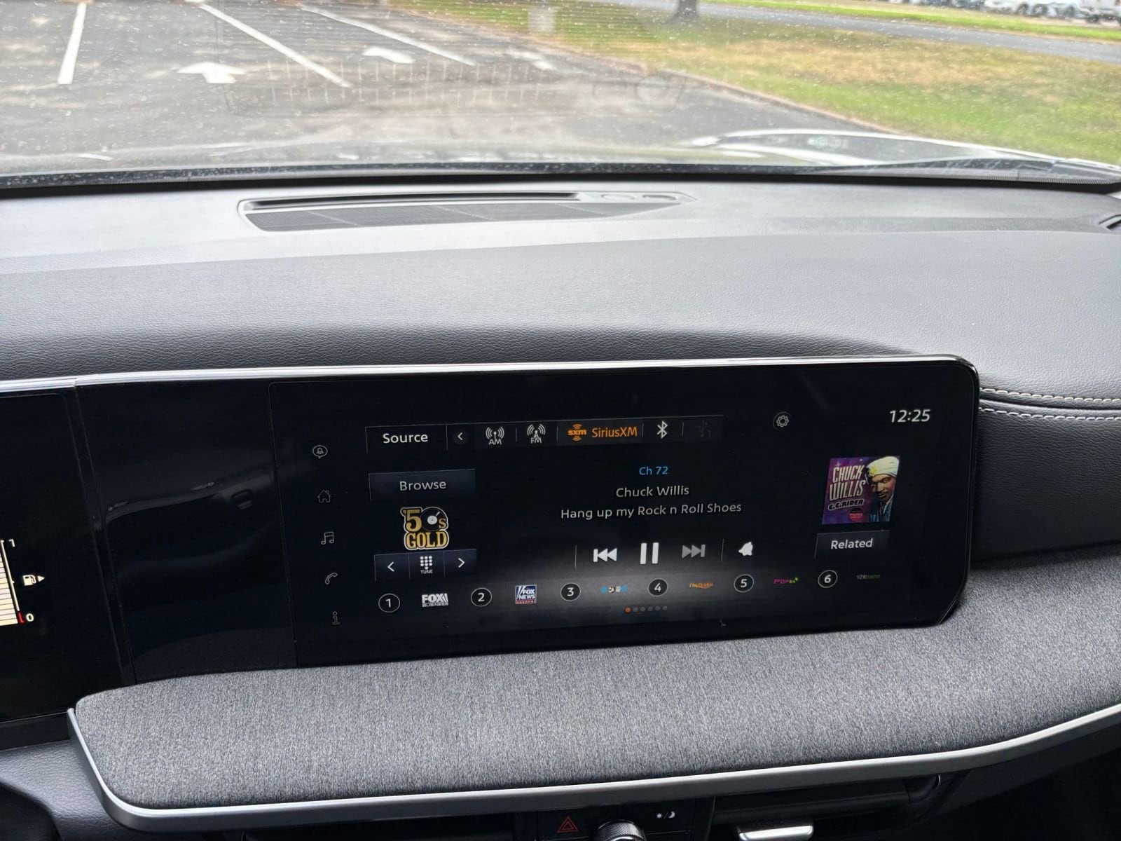 Thumbnail: 2025 Nissan Kicks - 17