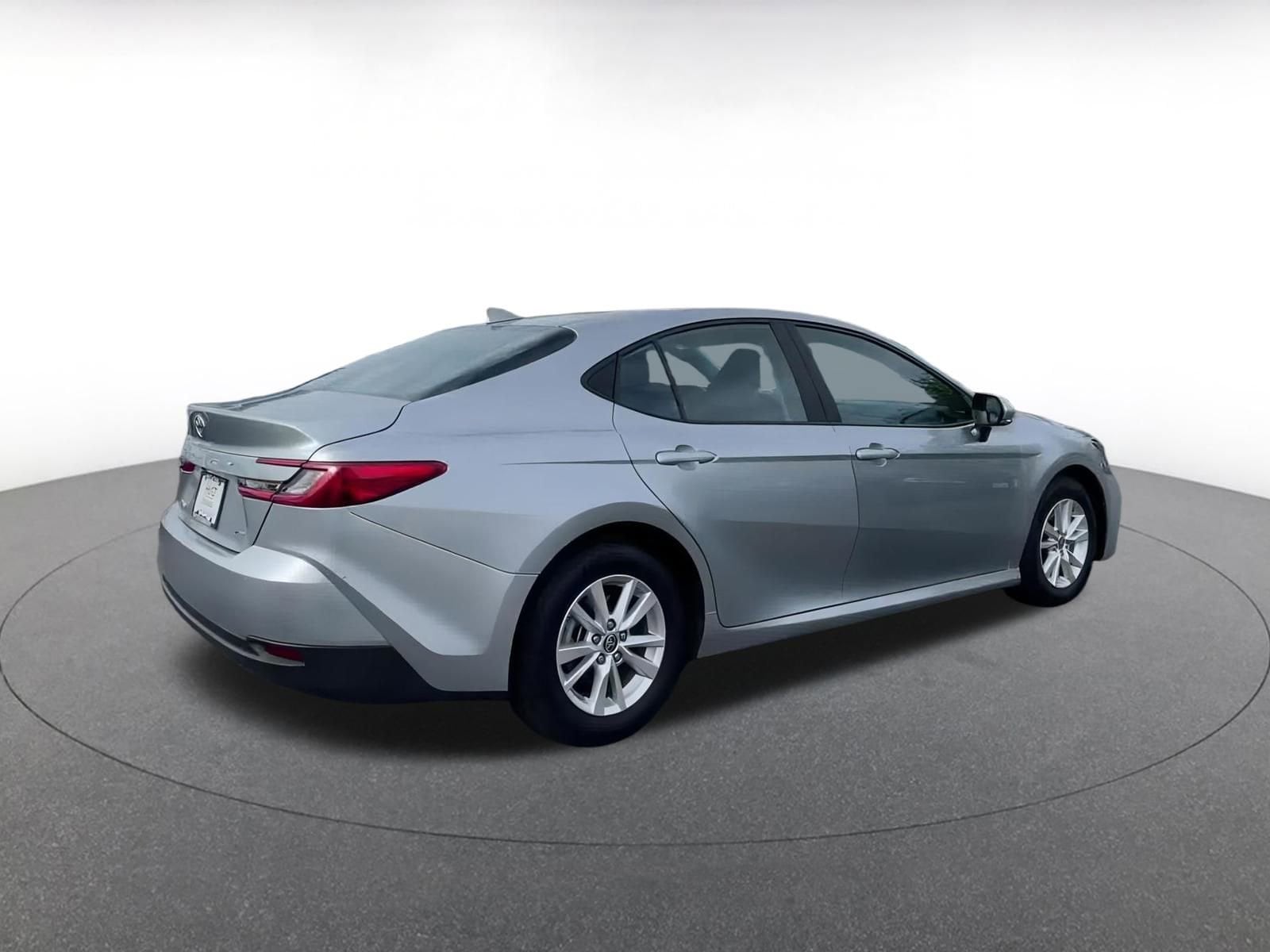 Thumbnail: 2025 Toyota Camry - 15