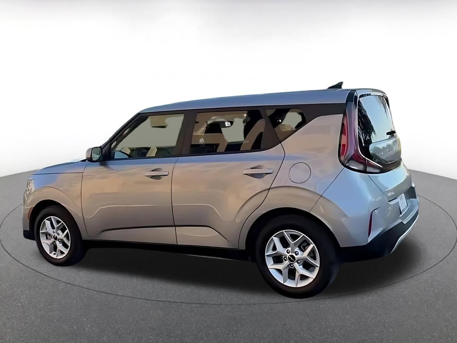 Thumbnail: 2025 Kia Soul - 8
