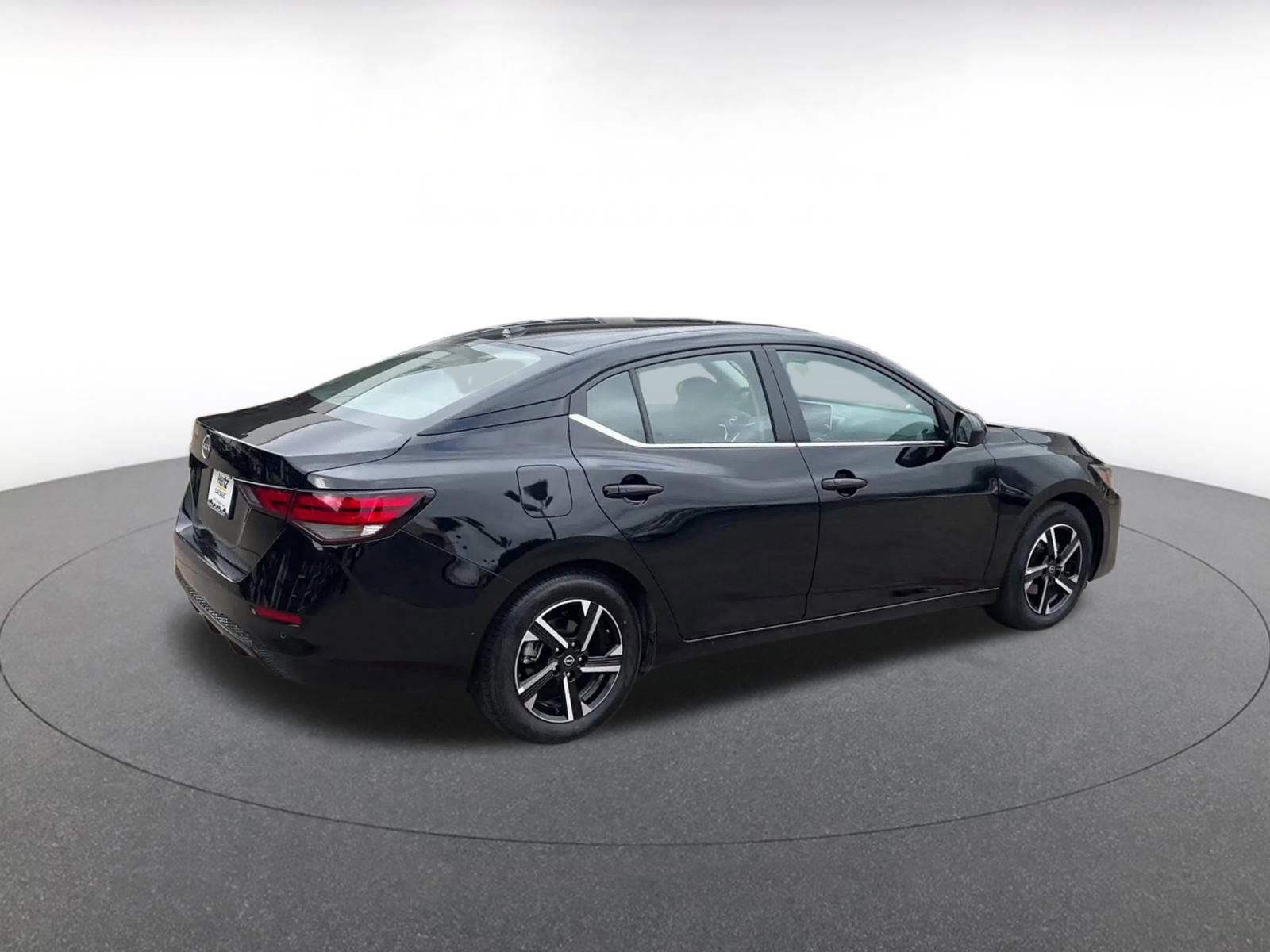 Thumbnail: 2025 Nissan Sentra - 15