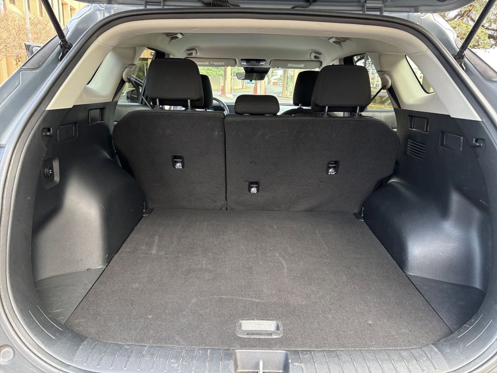 Thumbnail: 2025 Kia Sportage - 26