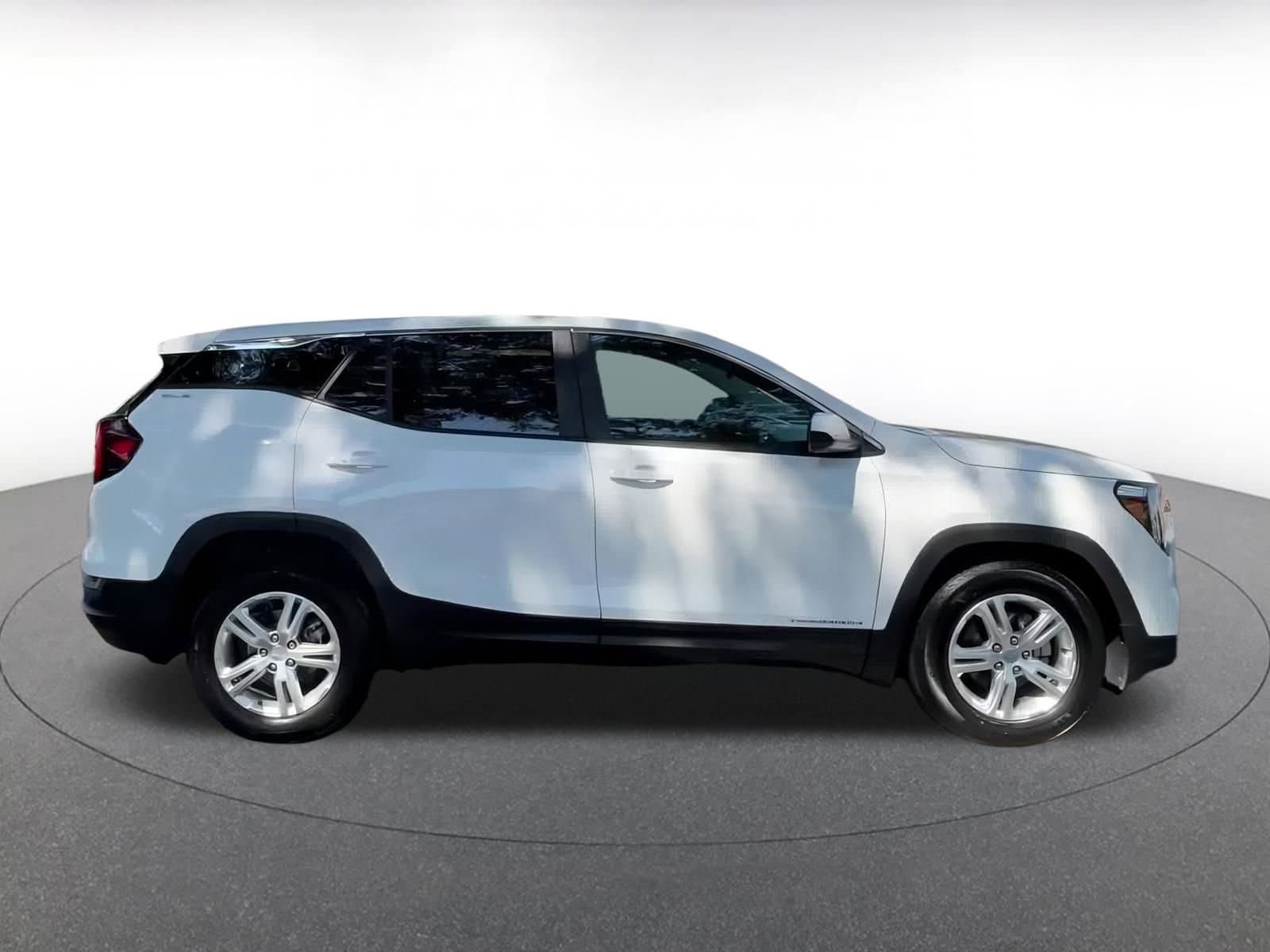 Thumbnail: 2024 GMC Terrain - 16