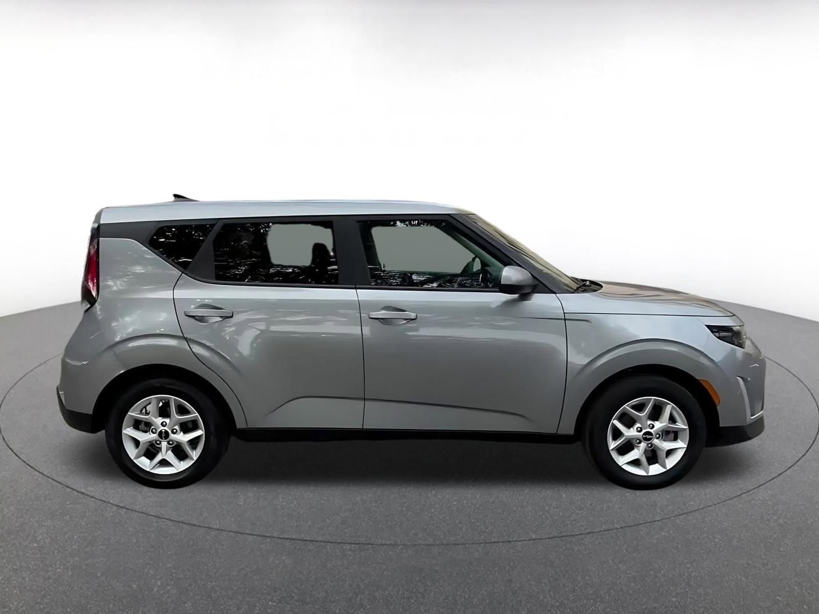 Thumbnail: 2025 Kia Soul - 16