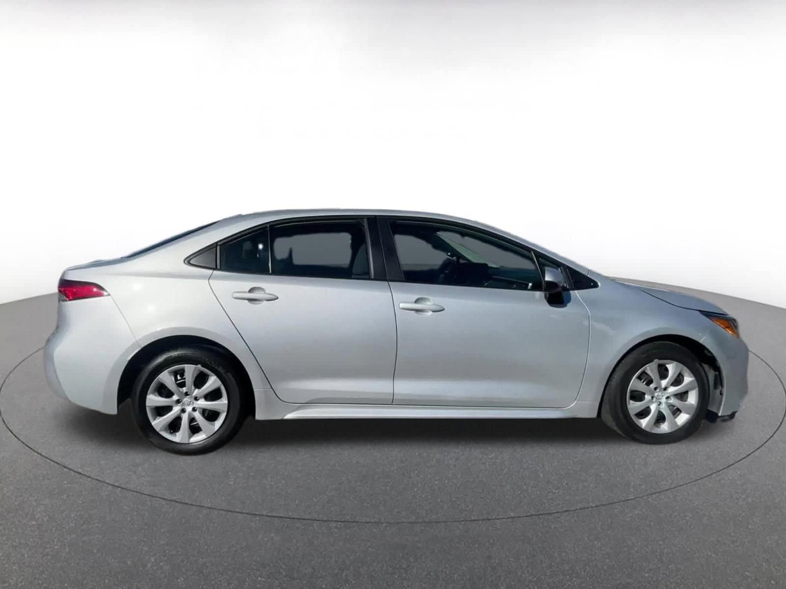 Thumbnail: 2025 Toyota Corolla - 16