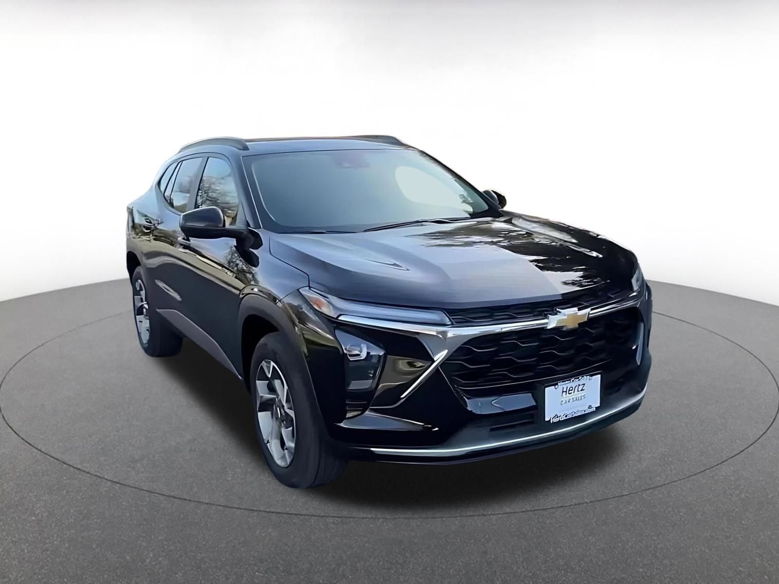 Thumbnail: 2025 Chevrolet Trax - 3