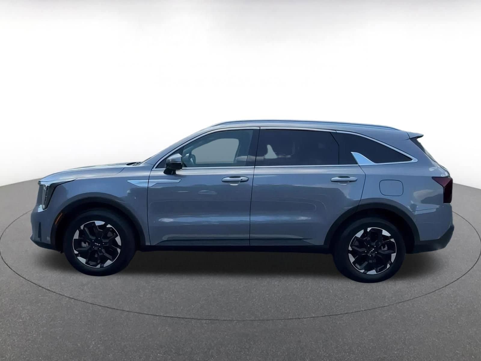 Thumbnail: 2024 Kia Sorento - 8