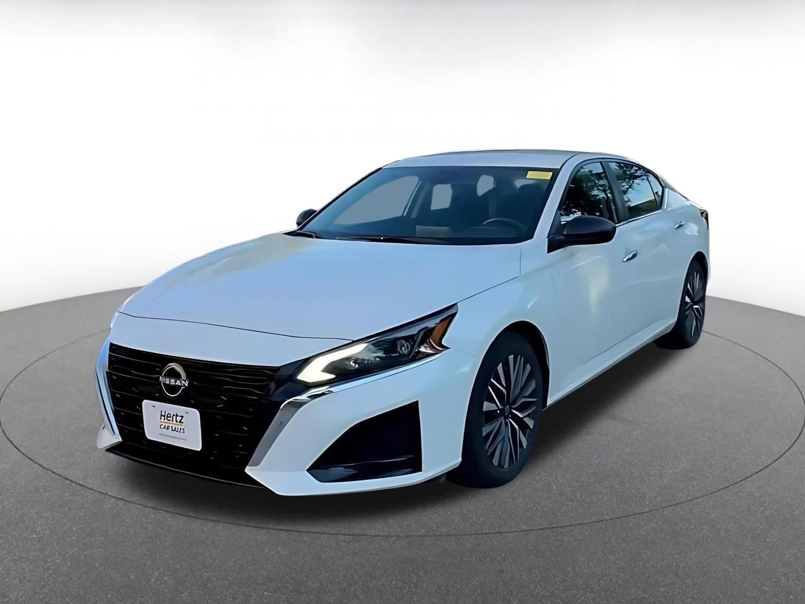 Thumbnail: 2025 Nissan Altima - 6