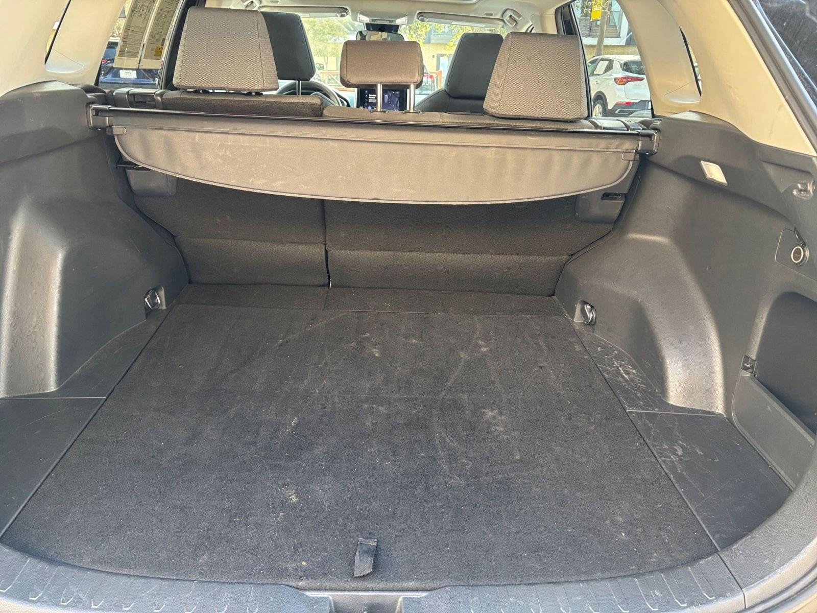 Thumbnail: 2025 Toyota RAV4 - 25