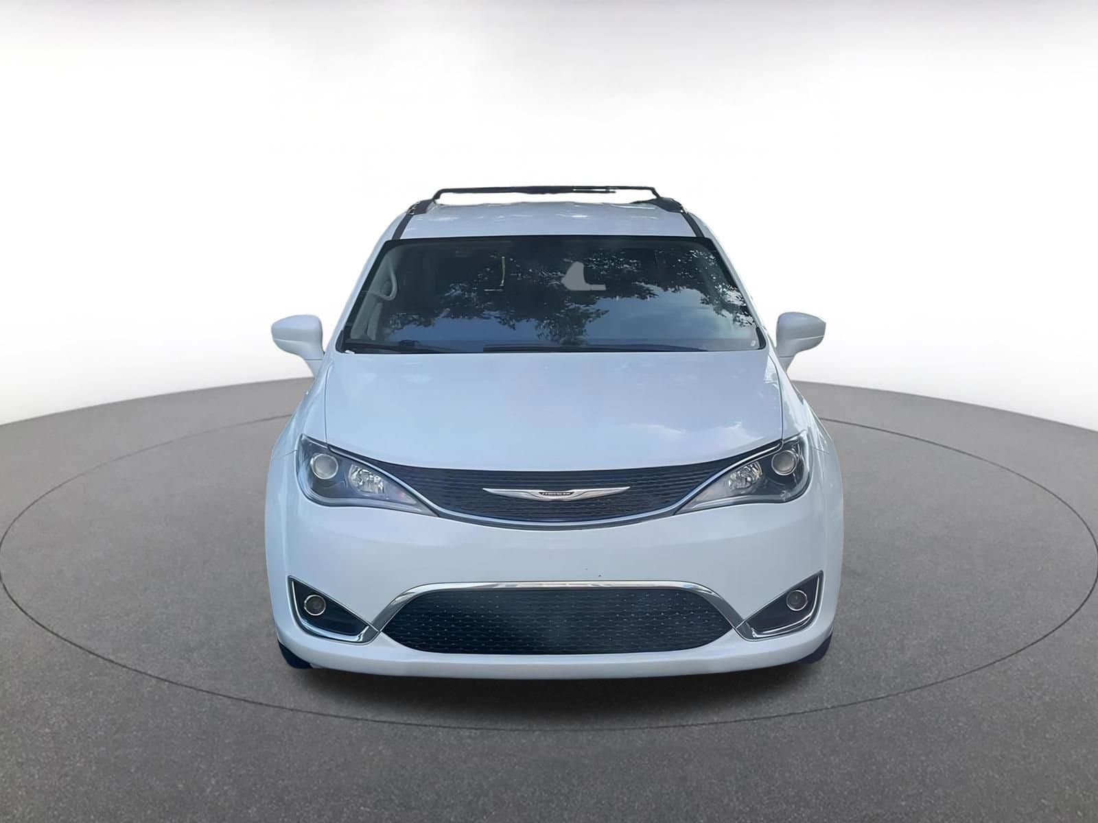 Thumbnail: 2020 Chrysler Pacifica - 5