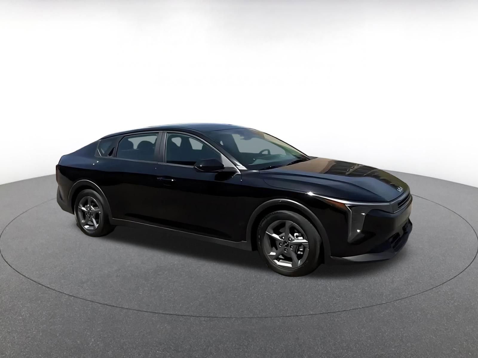 Thumbnail: 2025 Kia K4 - 2