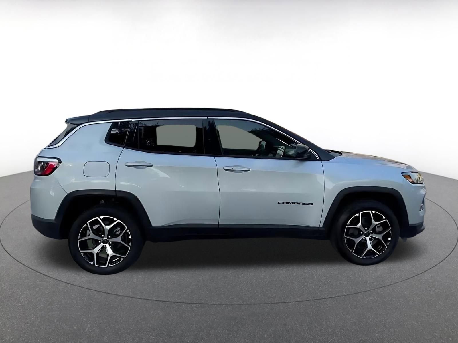 Thumbnail: 2025 Jeep Compass - 16